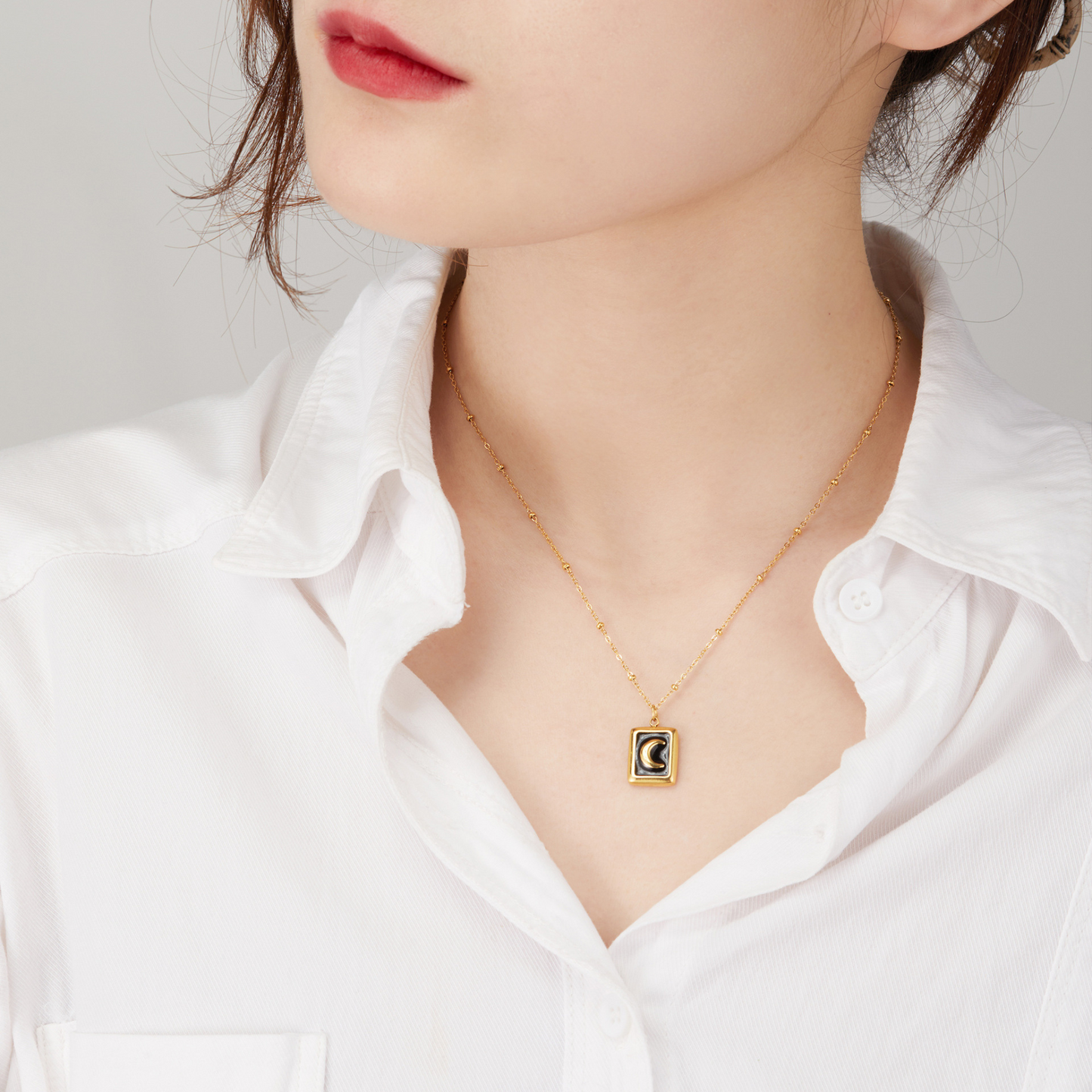 Minimalist Gold Chain Black Moon Necklace for Women